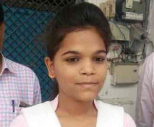 Priyanshi UP Board 2017 class 12th Topper